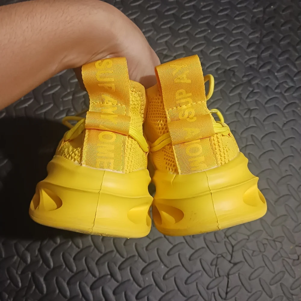 Men Yellow Ahtletic Brethable Sneakers - Picture 8 of 11
